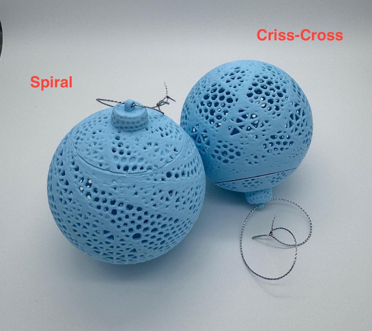 Christmas Ornament, matte color round bauble-style 3D-printed ornament
